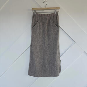 Jayro Motomachi Selection Gray Wool Midi Skirt with Pockets